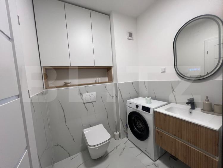 Apartament cu 2 camere semidecomandat, mobilat în Florești