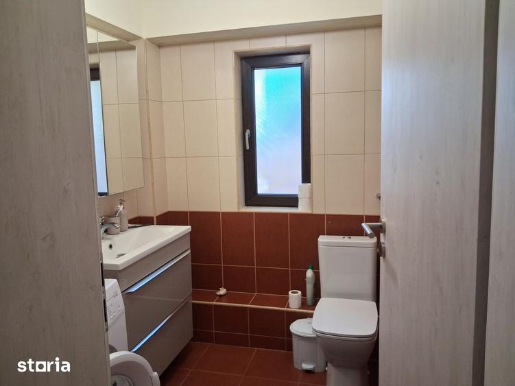 Casă cu 4 camere cu Teren 500 Mp în Berceni