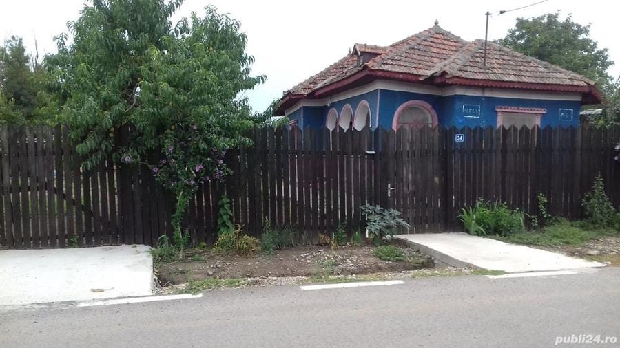 Teren de 1400 mp, în Surlari