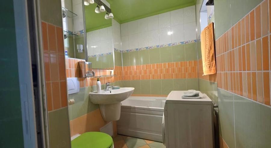 Apartament cu 4 camere decomandat în Complex Studențesc