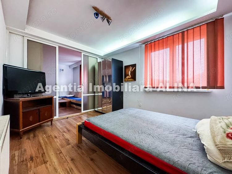 Apartament cu 3 camere decomandat în Ultracentral