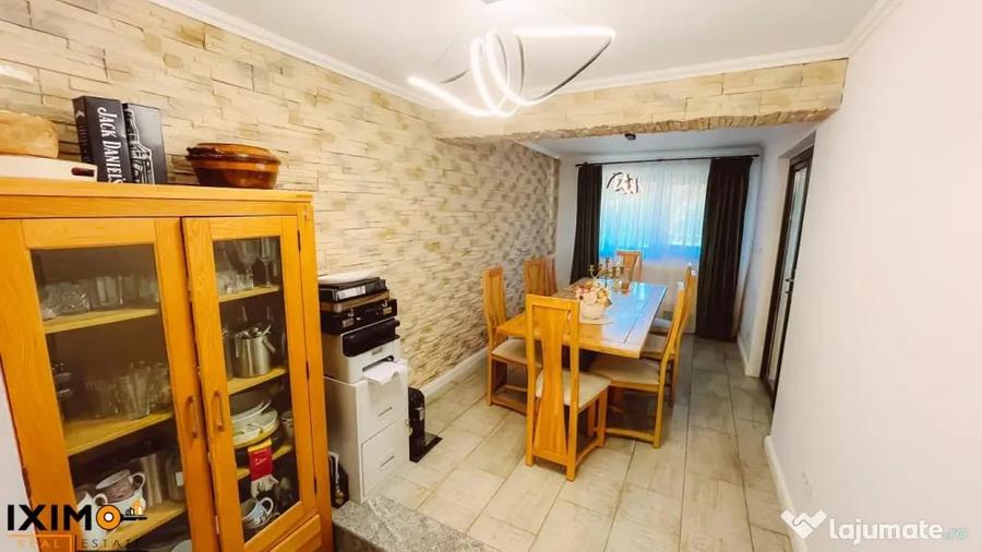 Casă cu 6 camere cu Teren 10100 Mp în Traian