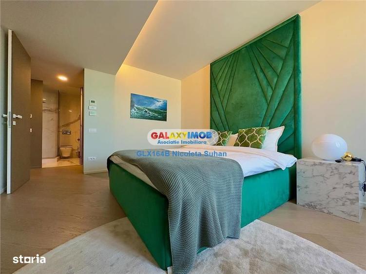 Apartament cu 5 camere decomandat în Tei