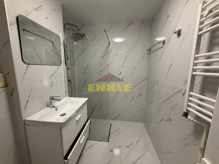 Apartament cu 2 camere decomandat în Ultracentral