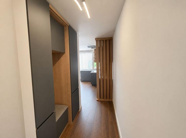 Apartament cu 2 camere decomandat, mobilat în Faleza Nord
