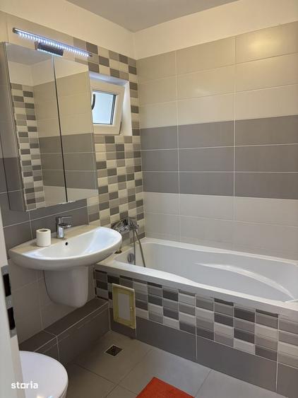 Apartament cu 3 camere decomandat în Timpuri Noi