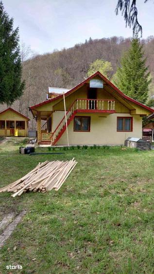 Casa cu 5 camere, curte de 500 mp, rural ,zona Centrala - 3