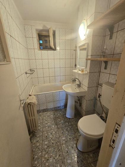 Apartament cu 2 camere decomandat în 1 Mai