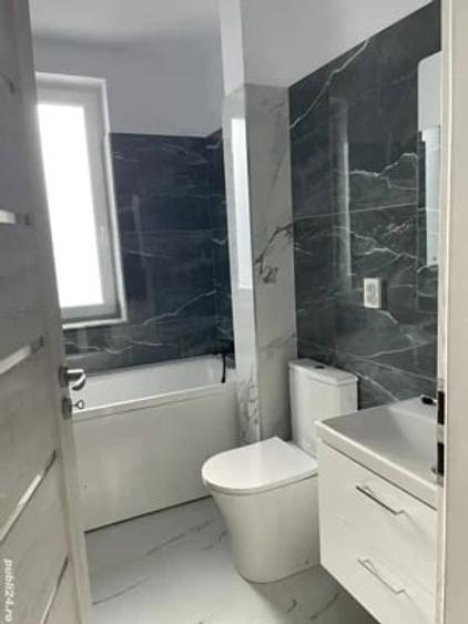 Apartament cu 2 camere decomandat în Neptun