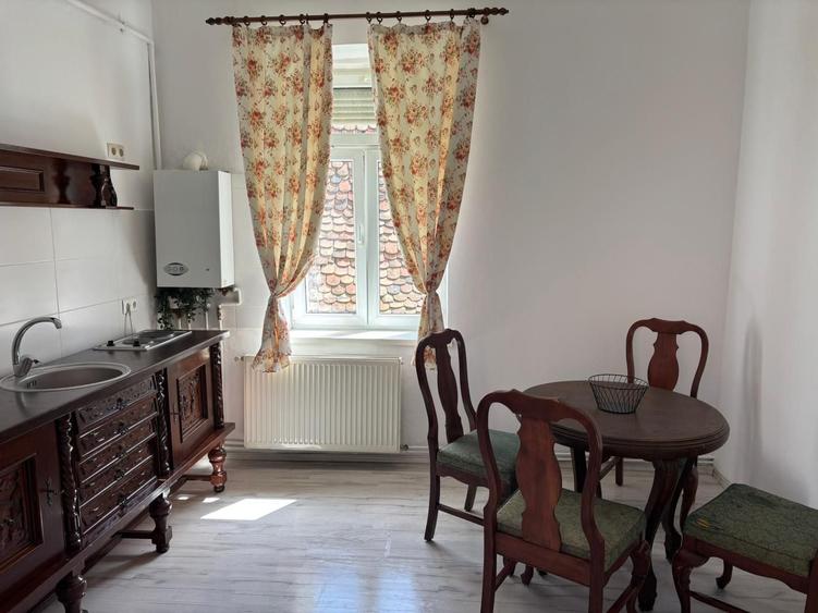 Apartament in centrul istoric - 6