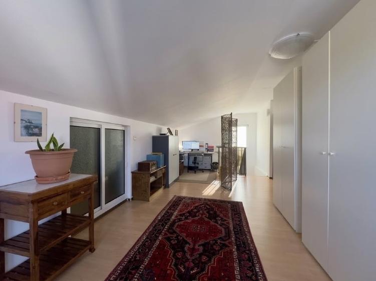 Duplex cu 4 camere cu Garaj în Vest