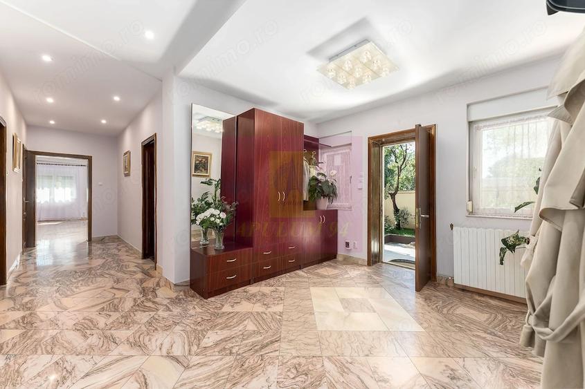 Casă cu Teren 510 Mp în Tei