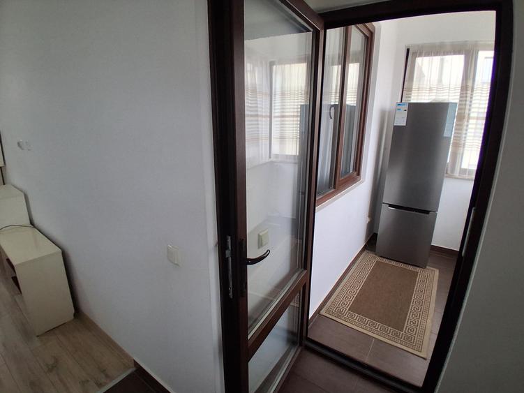 Apartament cu 2 camere semidecomandat, mobilat în Păcurari