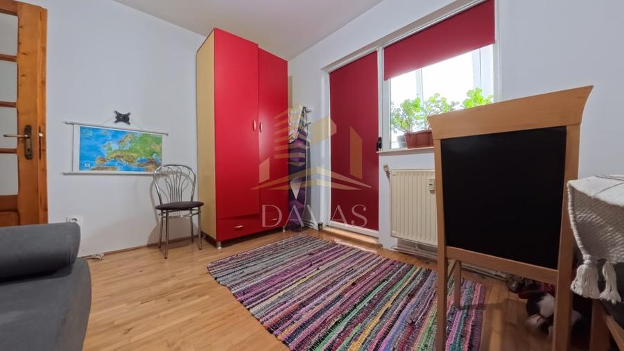 Apartament cu 4 camere decomandat, mobilat în Mănăștur