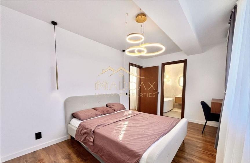 Apartament cu 3 camere, mobilat în Parcul Carol