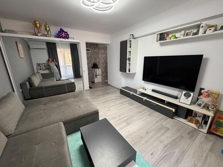 Apartament cu 3 camere decomandat, mobilat în Fundeni