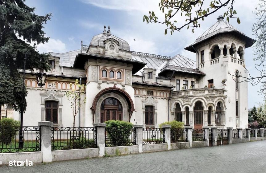 Casă cu 4 camere cu Teren 1027 Mp în Central