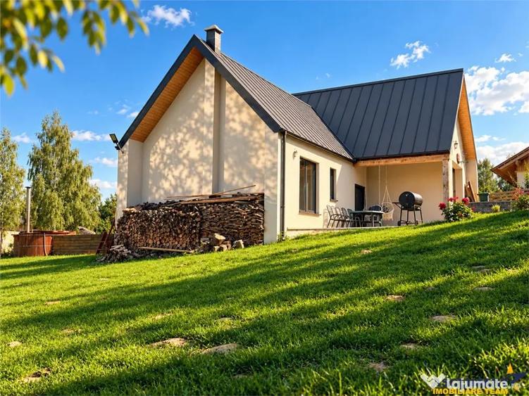 Casă cu 3 camere cu Teren 1716 Mp în Zărnești