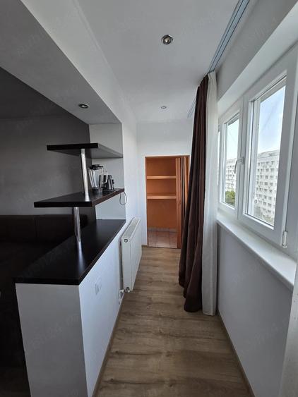 Apartament cu 3 camere semidecomandat în Dristor