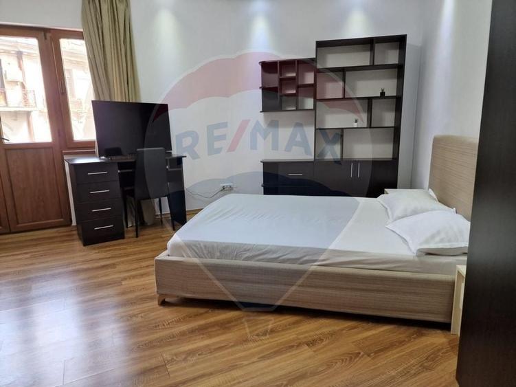 Garsonieră decomandată, mobilată în Romană