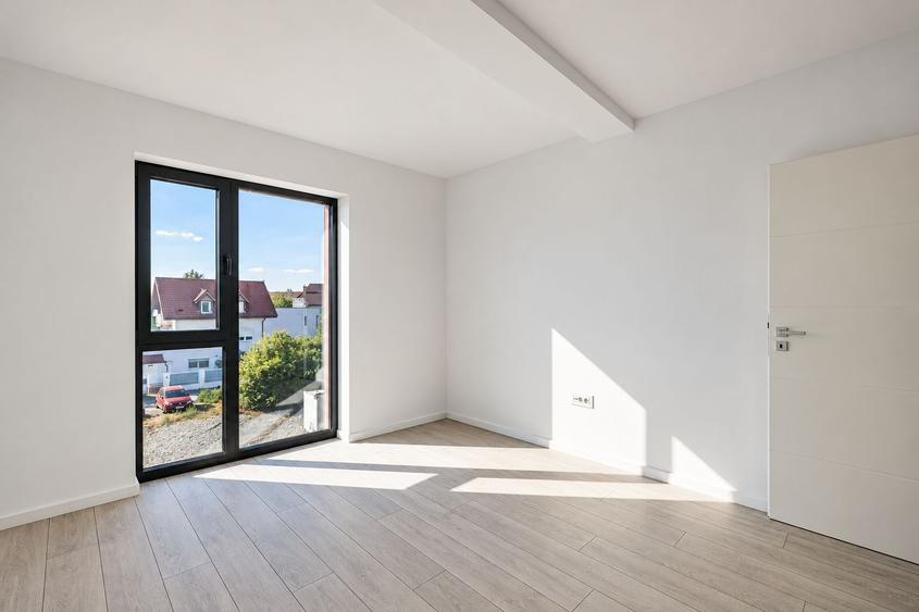 Apartament cu 3 camere decomandat în Braytim