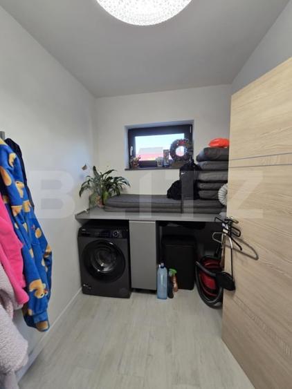 Casă individuală cu 3 camere cu Canalizare în Vest