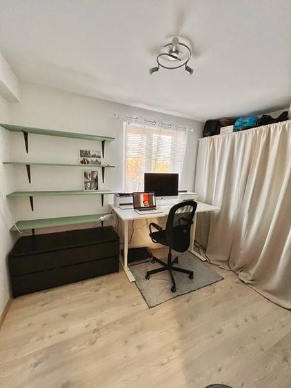 Casă cu 4 camere cu Teren 237 Mp în 1 Decembrie