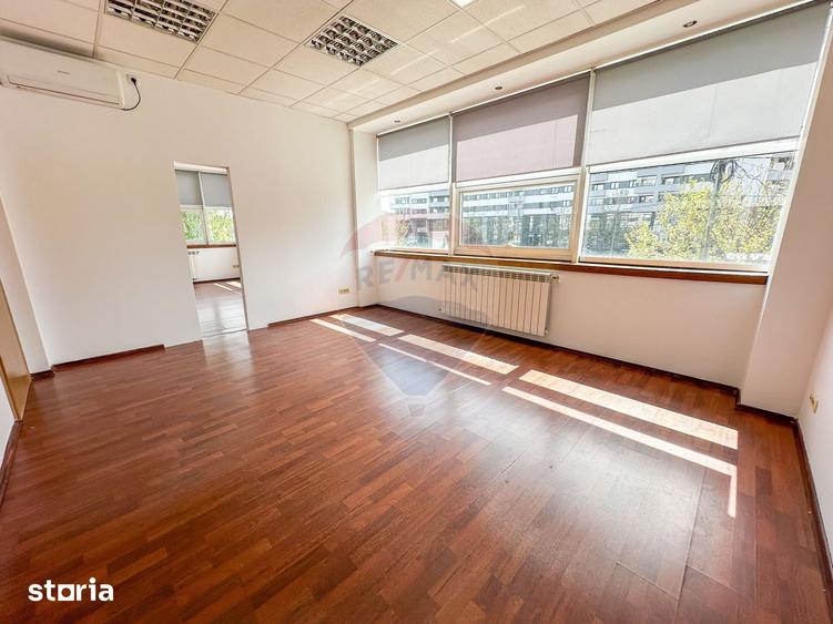 Spațiu comercial, de 200 mp, în Vitan