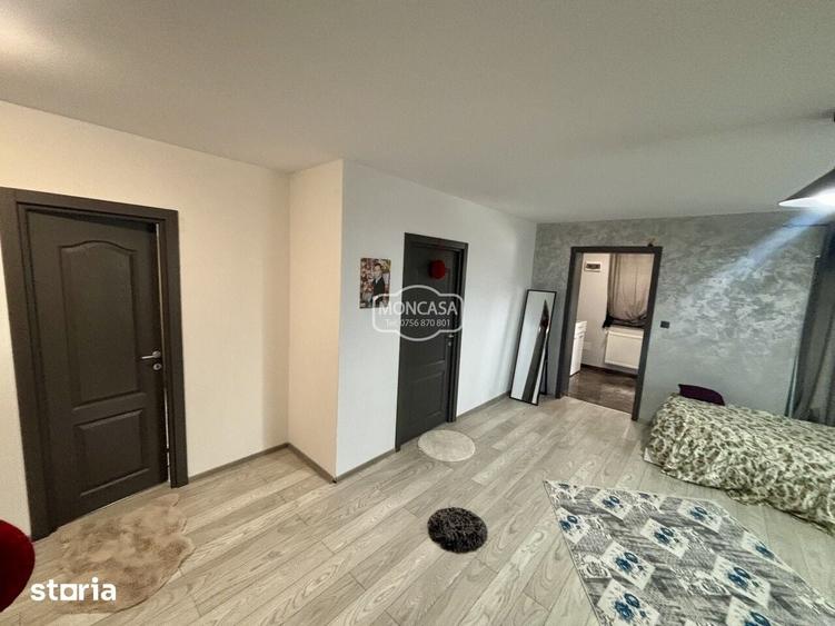 Casă cu 5 camere cu Teren 960 Mp în Central