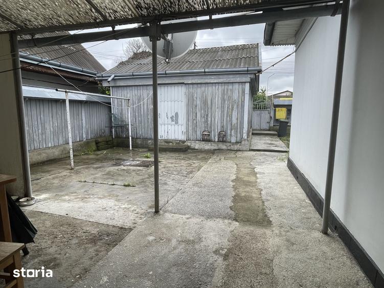 Casă cu 4 camere cu Teren 197 Mp în Central