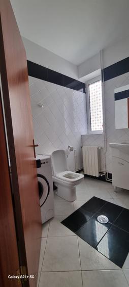 Apartament cu 3 camere decomandat în Dorobanți