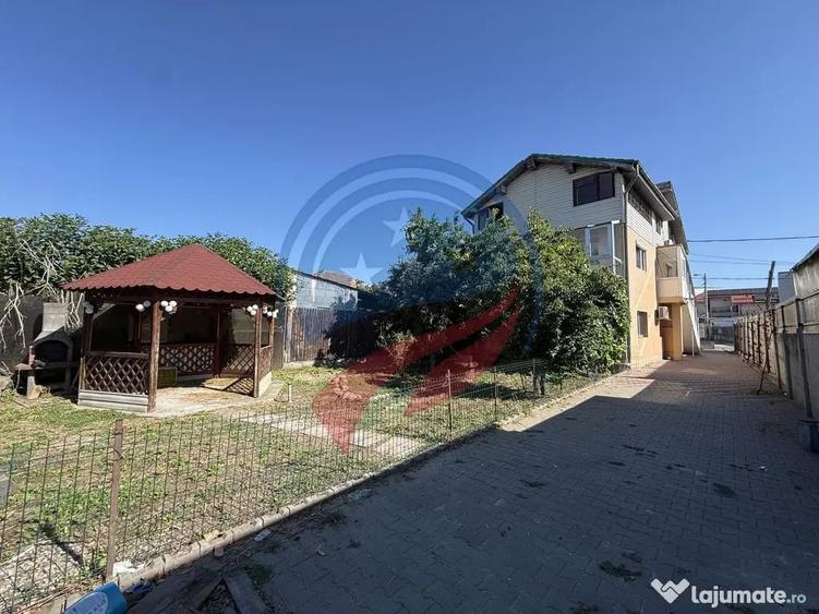 Casă cu 7 camere cu Teren 372 Mp în Central