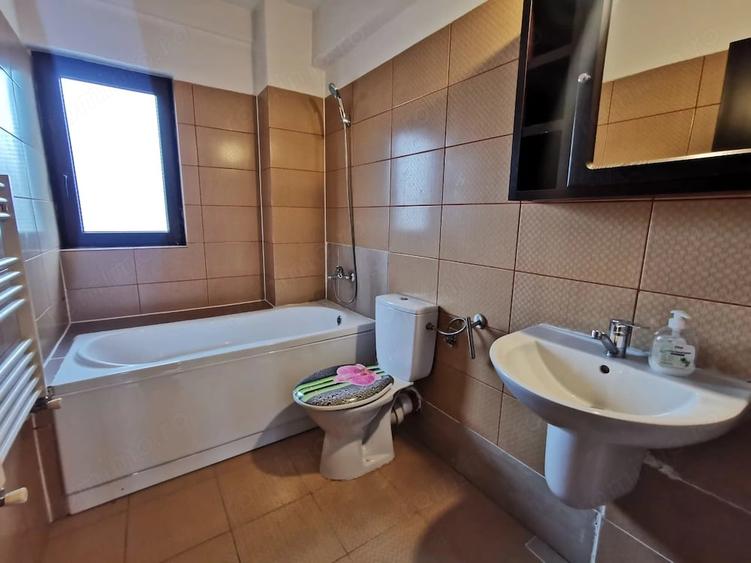 Apartament cu 2 camere semidecomandat în Lunei