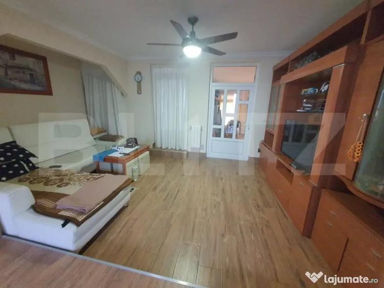 Casă cu 4 camere cu Teren 1500 Mp în Central