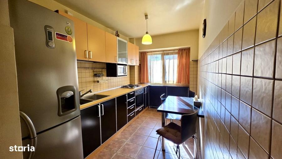 Apartament cu 3 camere, mobilat în Moșilor