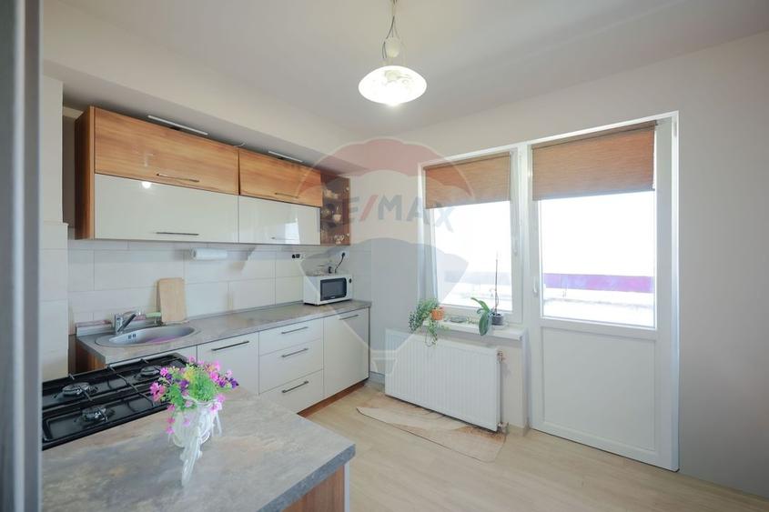 Apartament cu 3 camere decomandat în Ultracentral