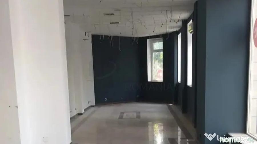 Spațiu comercial, de 570 mp, în Gara de Nord