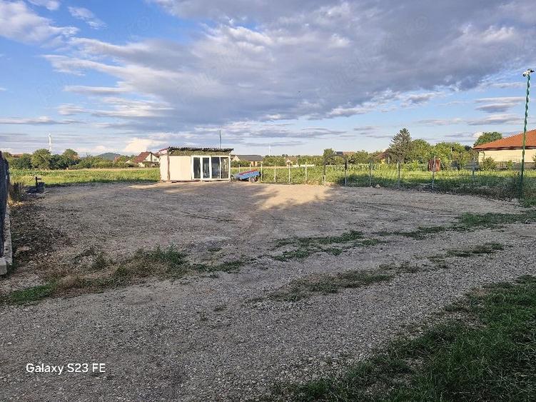 Teren de 500 mp, în Stupini