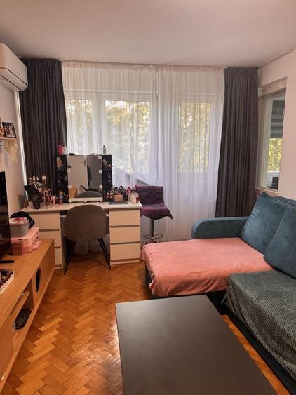 Apartament cu 2 camere semidecomandat în Gorjului