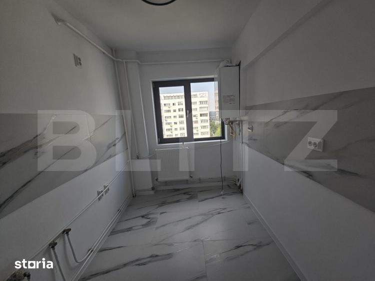 Apartament cu 3 camere în Podu Roș
