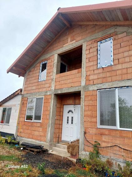 Casă cu 4 camere cu Teren 862 Mp în Central