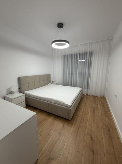Apartament cu 2 camere decomandat în Drumul Taberei