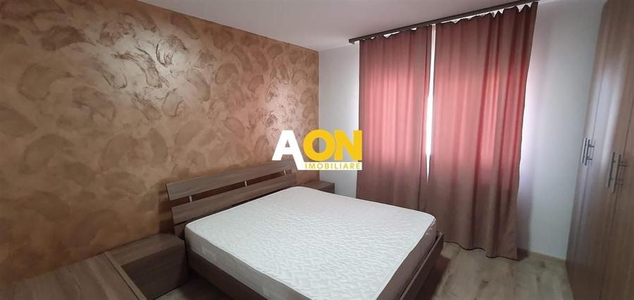 Apartament cu 3 camere decomandat, mobilat în Cetate