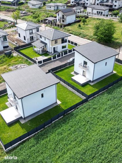 Casă cu 4 camere cu Teren 400 Mp în Valea Adâncă
