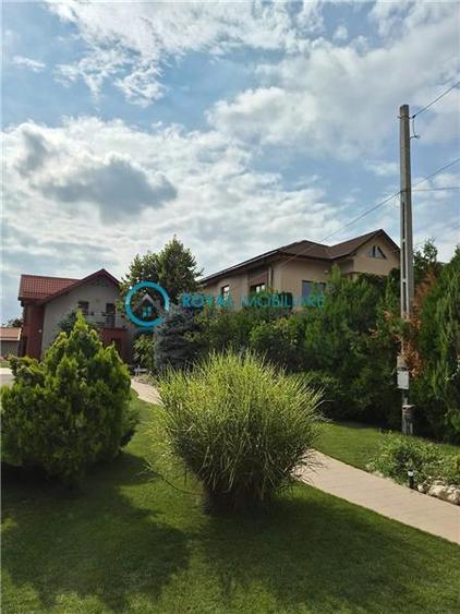 Casă cu 6 camere cu Canalizare în Păulești
