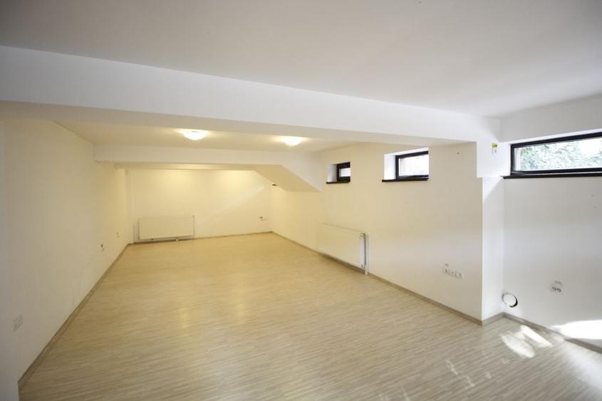 Casă cu Teren 234 Mp în Drumul Taberei