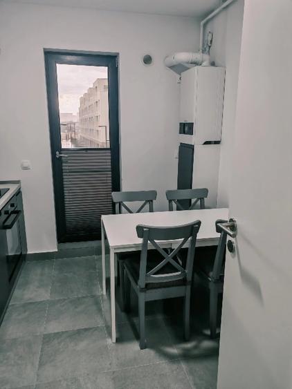 Apartament cu 2 camere decomandat, mobilat în Central