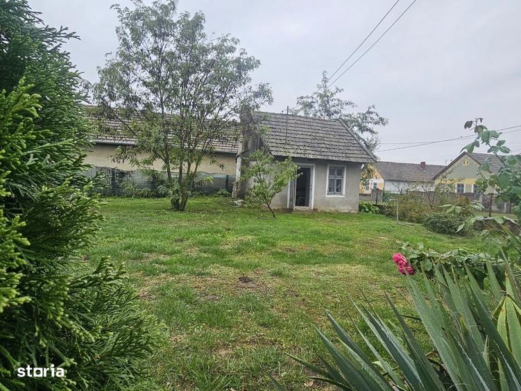 Casă cu 3 camere în Vășad
