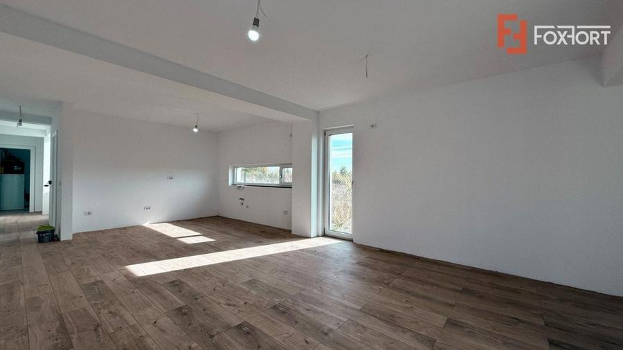 Duplex cu 4 camere cu Canalizare în Giarmata-Vii