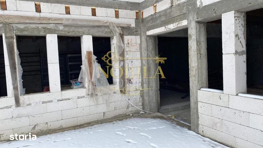 Casă cu 5 camere cu Teren 760 Mp în Târgu Trotuș